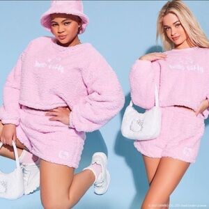 ♡ Hello Kitty x Forever 21 Faux Shearling Plush Pastel Pink Shorts ♡